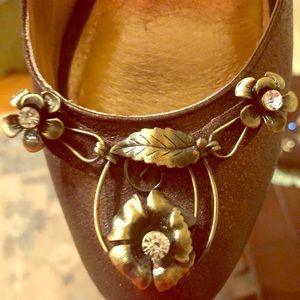 Miss Albright bronze 👠